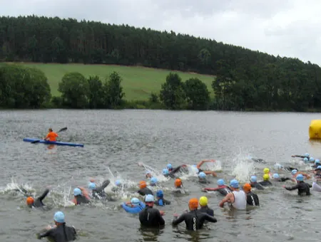 Schwimmstart Weltmeisterschaft Quadrathlon Mitteldistanz Sedlčany