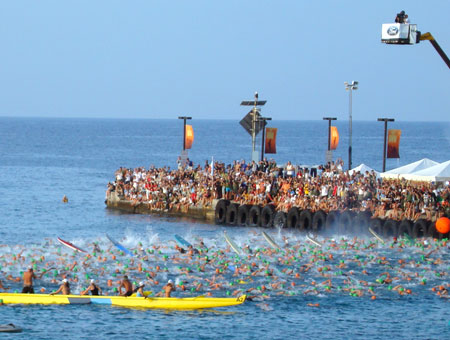 Schwimmstart Weltmeisterschaft IRONMAN Hawaii