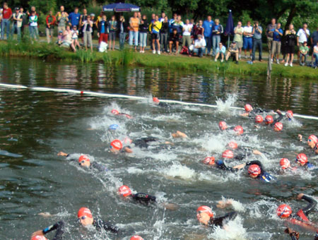 Schwimmstart im Trebgaster Badesee