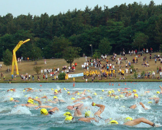 Schwimmstart im Langener Waldsee