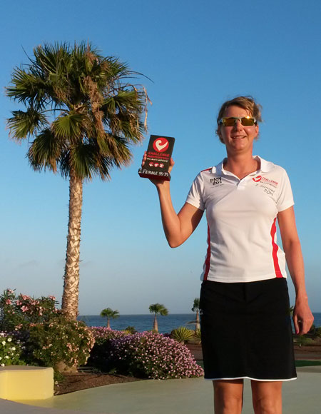 Katrin Burow belegt den 2. Platz in der Altersklasse 35-39 beim Challenge Fuerteventura in Las Playitas am 26.04.2014