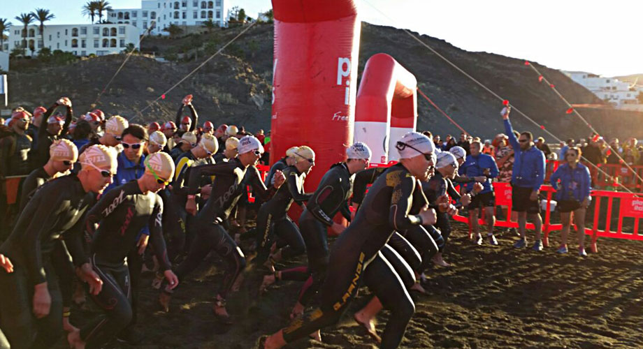 Schwimmstart beim Challenge Fuerteventura am 25.04.2015