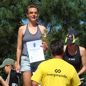 Katrin Burow gewinnt den Kallinchen Triathlon auf der Sprintdistanz 2012