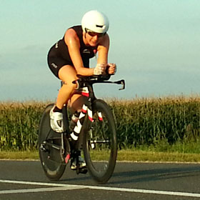 Katrin Burow ist Weltcup-Gesamtsiegerin im Ultra Triathlon 2014