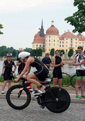 Katrin Burow beim Schlosstriathlon Moritzburg 2015