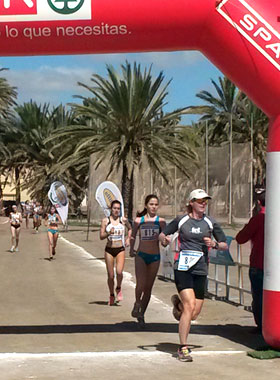 Katrin Burow beim Crosslauf in Gran Tarajal / Fuerteventura 2015