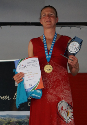 Katrin Burow Gesamtsiegerin beim Quintuple Ultra Triathlon 2019 auf der 5-fachen Ironman-Distanz in Bad Blumau / Österreich