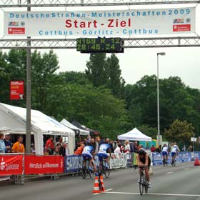 Katrin Burow gewinnt das 20 km - Einzelzeitfahren in Cottbus 2009