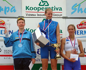Katrin Burow wird Vizeweltmeisterin im Quadrathlon auf der Mitteldistanz in Sedlcany / Tschechien 2011
