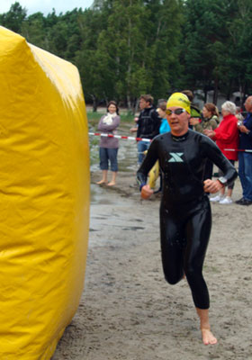 Katrin Burow wird Berlin-Brandenburger Vizemeisterin im Triathlon auf der Mitteldistanz beim Spreewald-Triathlon 2011