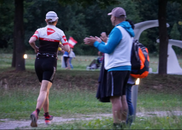 Katrin Burow auf der Laufstrecke beim Quintuple Ultra Triathlon in Bad Blumau 2019