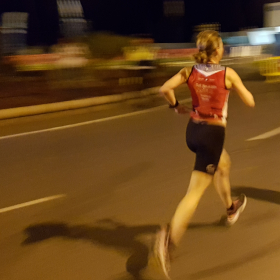Katrin Burow Gesamtsiegerin beim 10 km Nachtlauf in Gran Tarajal 2019